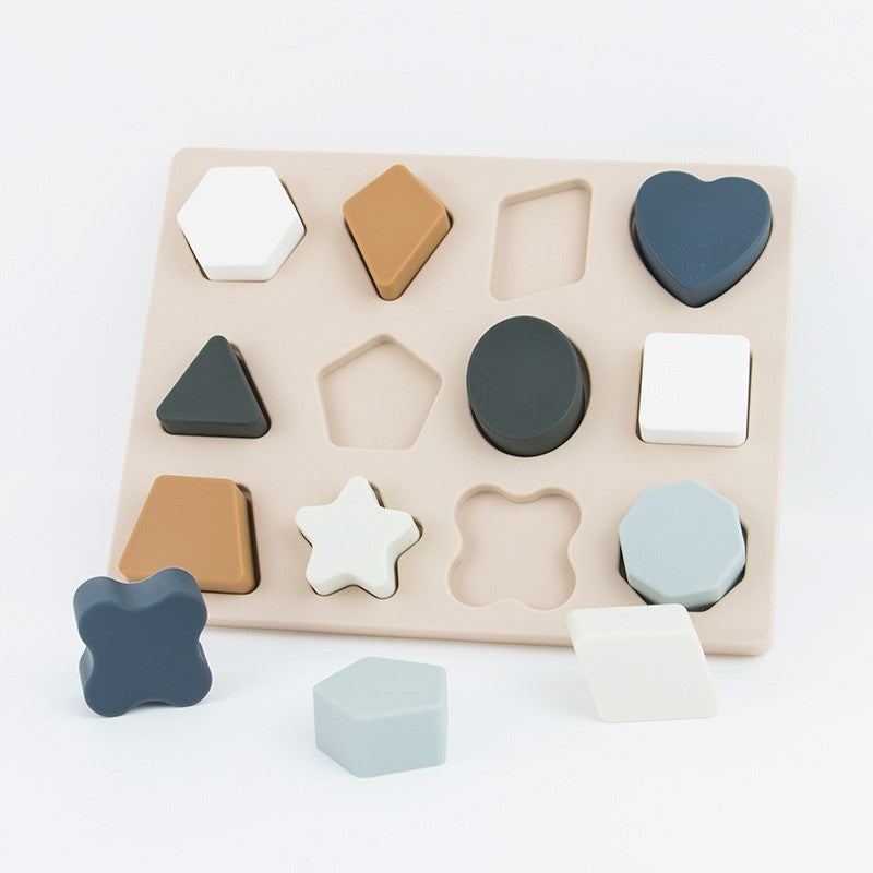 Montessori Holzpuzzle mit geometrischen Formen aus Silikon